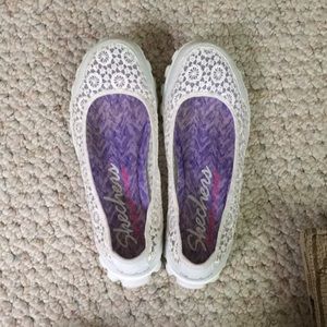 Skechers memory foam shoes
